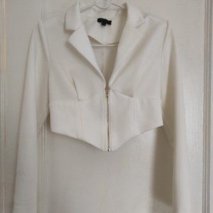 White crop zipped long sleeve blazer